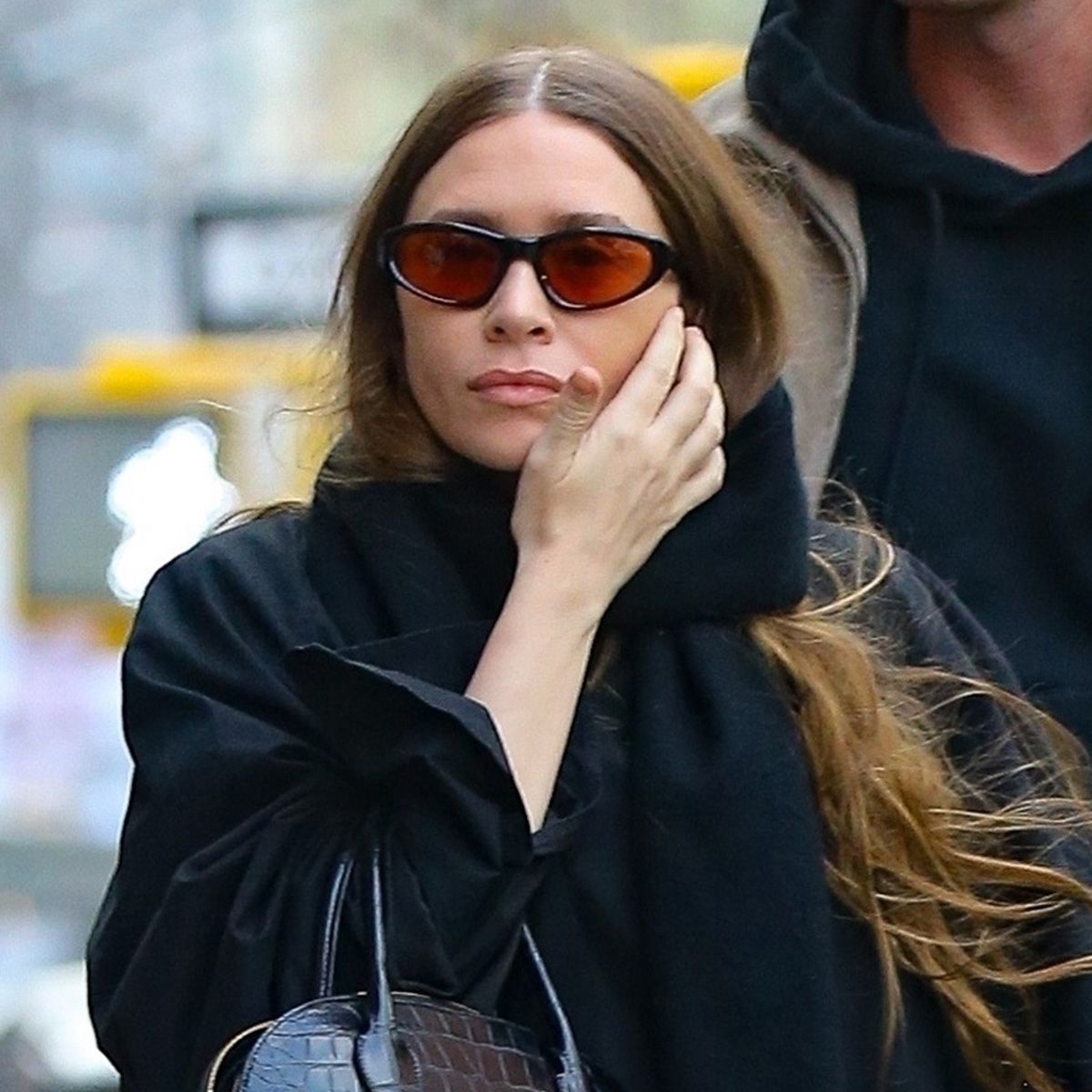 Ashley Olsen Just Wore a $33,000 Version of 2024's Next Big Handbag Trend