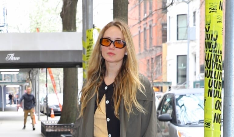Jennifer Lawrence Uses Sunny Style to Brighten Up a Gray Day