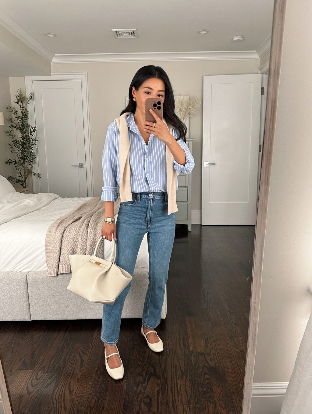 old navy shirt abercrombie jeans dolce vita flats demellier bag