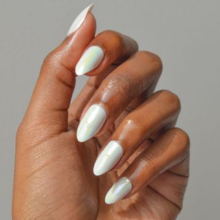 Wedding Guest Nail Designs: Pearlescent