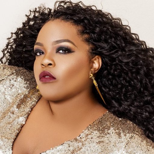 plus size women of color pioneers- plus size beauty pageant winner of Miss Plus America 2003