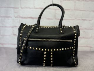 Garavani Rockstud Black Leather Shoulder Bag