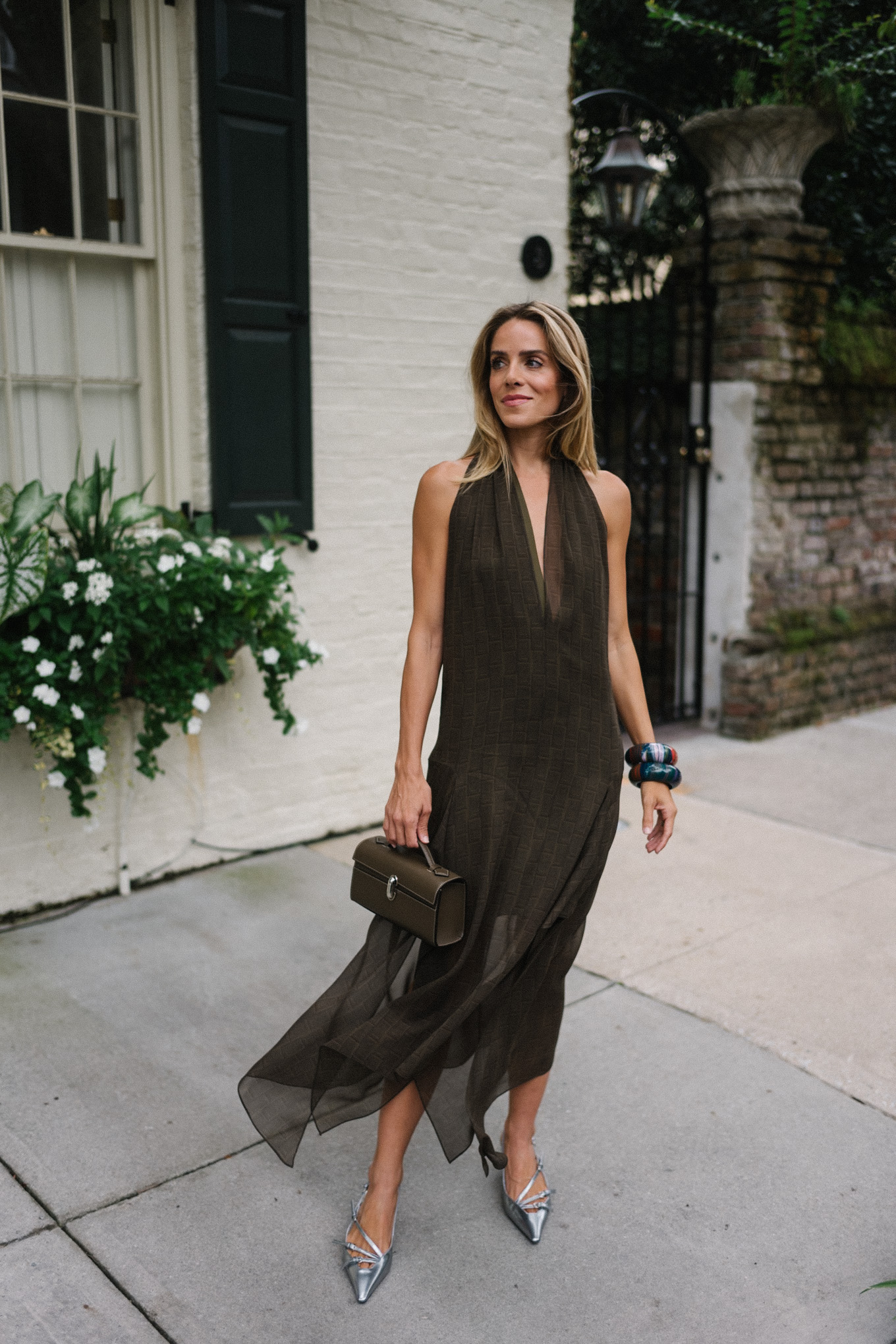 brown handkercheif dress brown leather handbag silver pumps