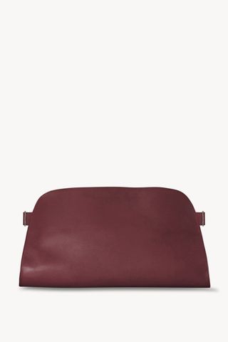 Margaux Ew Clutch in Leather