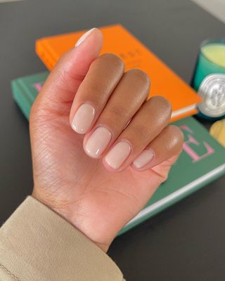 A simple, clean manicure by Julia Diogo