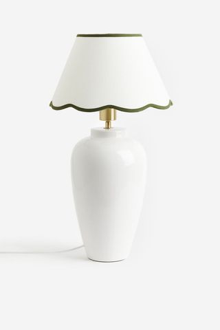 Scallop-Edged Lampshade