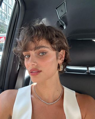 Taylor Hill with a grunge bob.