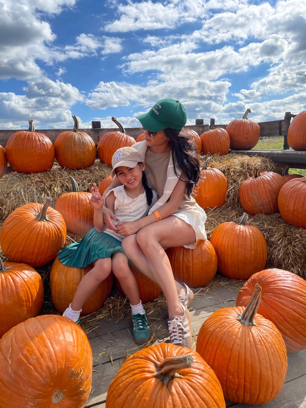 MA boston pumpkin patch family outfits