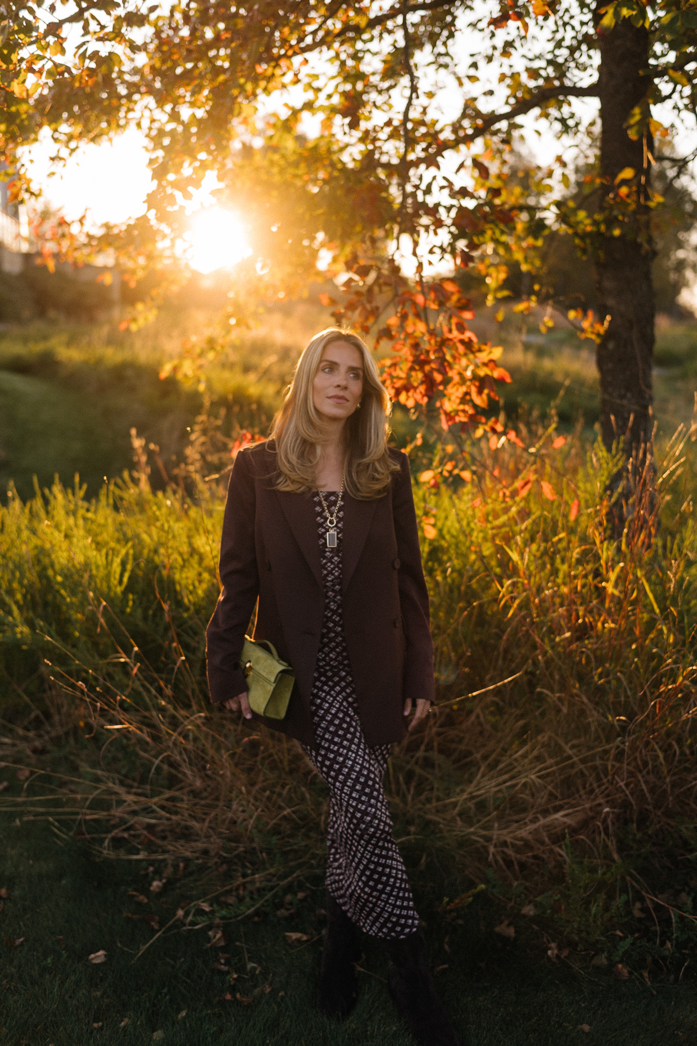 brown mesh checkered skirt set brown blazer brown boots green suede bag