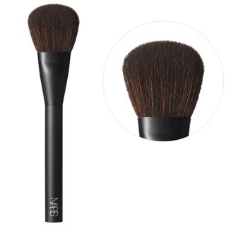 #16 Blush Brush