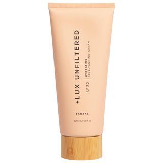 N°32 Hydrating Gradual Self Tanning Lotion in Santal