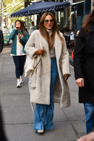 Jennifer Lopez Winter Fashion Trends