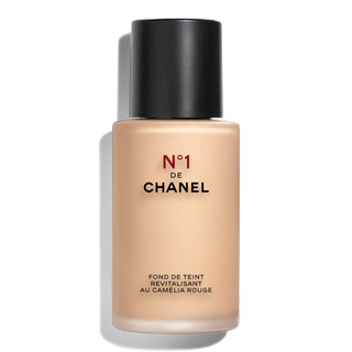 Chanel, N°1 De Chanel Revitalizing Foundation