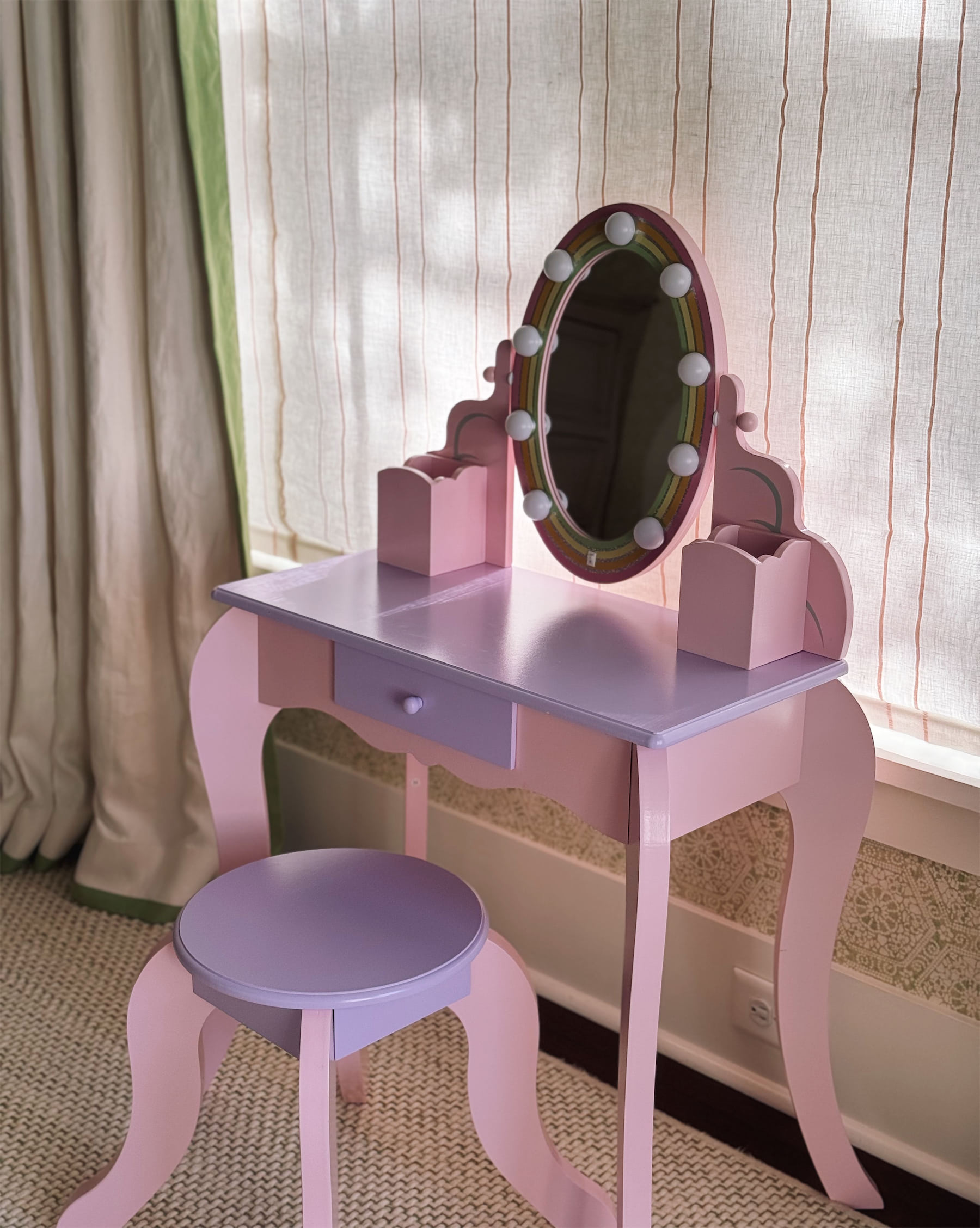 littles vanity desk