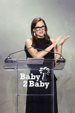 Jennifer Garner attends the 2024 Baby2Baby Gala