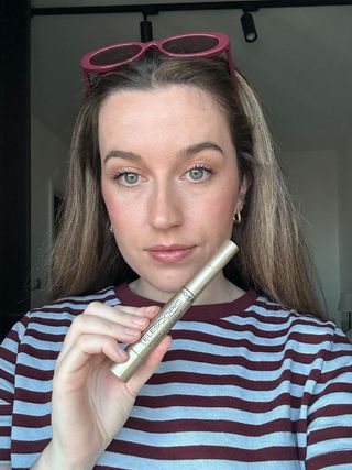 Junior beauty editor Grace Lindsay testing the L'Oréal Paris Telescopic Mascara