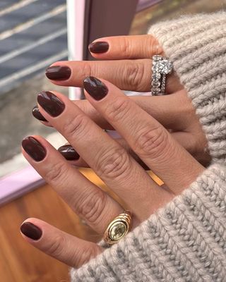 @paintedbyjools brown manicure