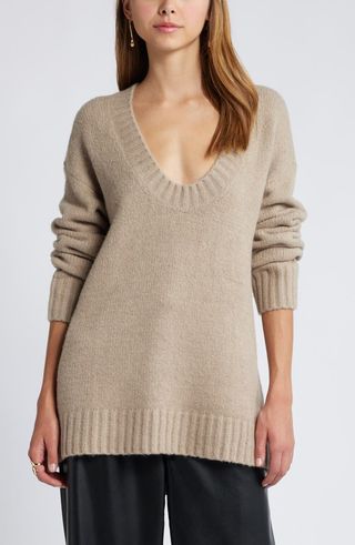 Oversize V-Neck Sweater