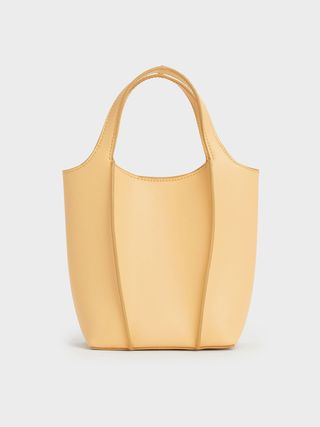 Arlys Tote Bag