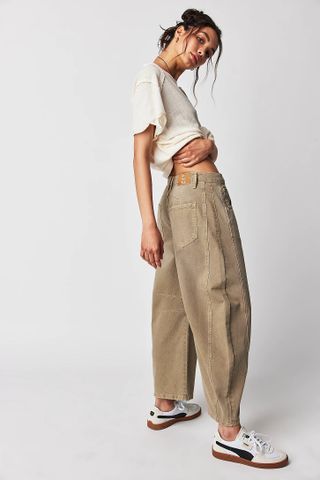 Free People, We The Free Good Luck Mid-Rise Barrel Jeans in Taupe