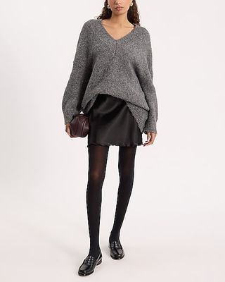 Express, V-Neck Oversized Sweater