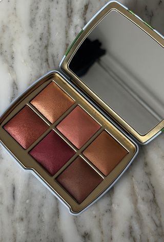 Hourglass Lotus palette powders