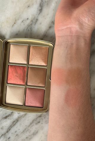 Hourglass ambient lighting dragon palette swatches