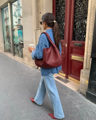 Outfit ideas 2025: @leasy_inparis wears double denim and burgundy