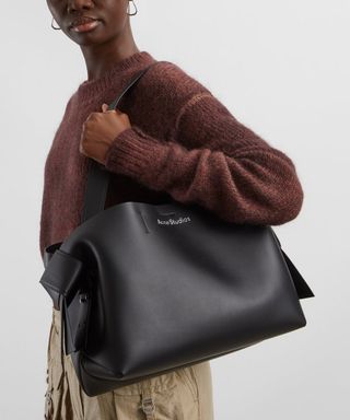 Musubi Midi Tote Bag