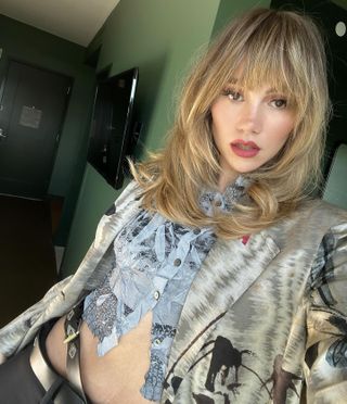 @sukiwaterhouse warm blonde hair