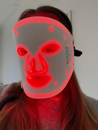 Poppy Nash testing The Light Salon Boost LED Face Mask