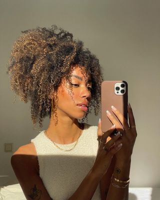 Natural hair texture in sunlight