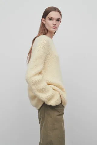 The Row, Helfi Sweater in Cashmere