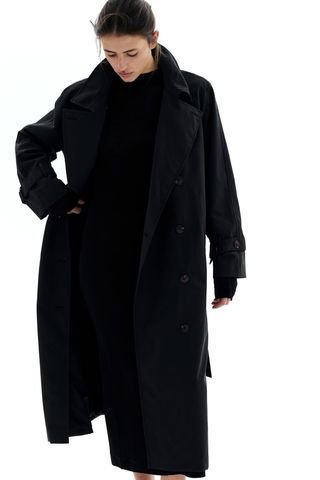 Double-Breasted Trenchcoat