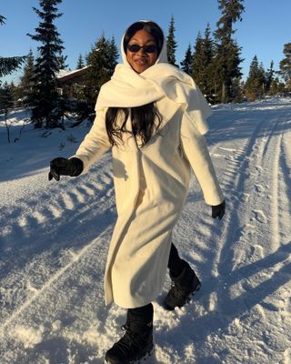 Best snow boots: @nnennaechem wears snow boots from Prada