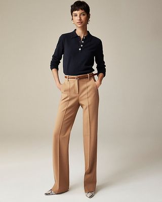 Natalia Pant in Four-Season Stretch