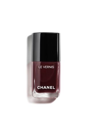 Chanel Le Vernis Nail Colour in Rouge Noir