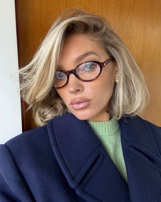 Elsa Hosk with voluminous side parted 60s bob