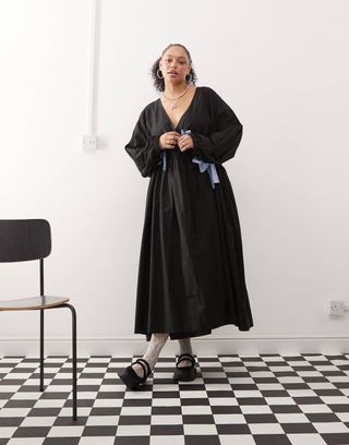 Collusion Plus Oversized Wrap Maxi Smock Dress With Contrast Gingham Ties in Black