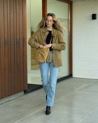 Suede jacket and jeans outfit