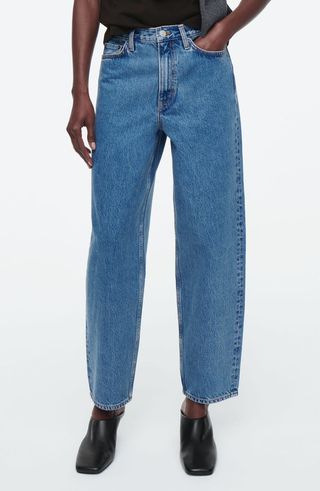 Arched Tapered Ankle Jeans