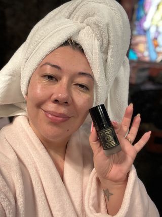 Beauty editor Marie Lodi using Retrouve Revitalizing Eye Concentrate Skin Hydrator