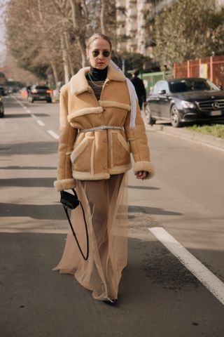 Milan Fashion Week Street Style: Belted jackets.