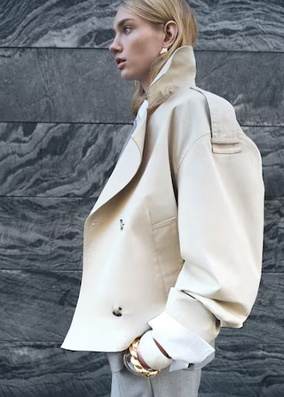 MANGO DOUBLE-BREASTED CROPPED TRENCH COAT