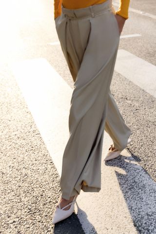 Wide-Leg Trousers With Thin Belt