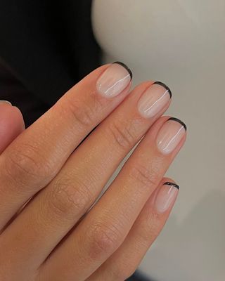 @raelondonnails black French tip nails