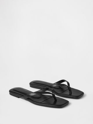 Gap, Vegan Leather Flip Flop Sandals