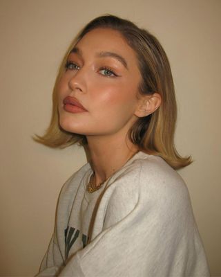 Gigi Hadid flicked bob trend