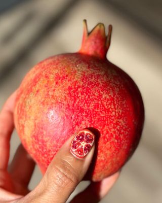 Fruit basket nails