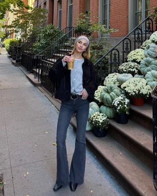 Influencer wearing skinny flare jeans